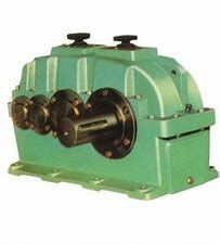 फीडर कन्वेयर के लिए पेचदार 14rpm से 280rpm बेलनाकार गियर रेड्यूसर